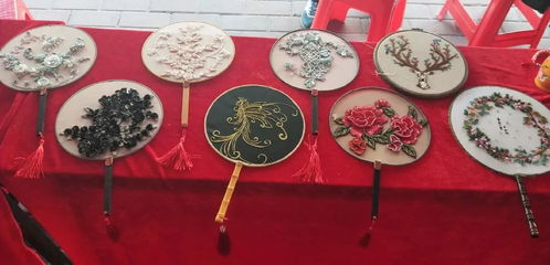 藝術(shù)設(shè)計學(xué)院黨支部與宏遠(yuǎn)社區(qū)共建民族文化活動